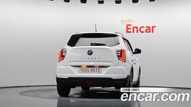 KG Mobility (SsangYong) Very New Tivoli Gasoline 1.5 2WD V3 2022 — фото 4