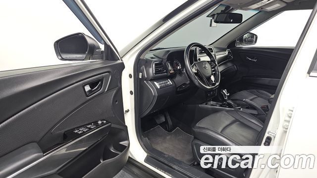 KG Mobility (SsangYong) Very New Tivoli Gasoline 1.5 2WD V3 2022 — фото 10