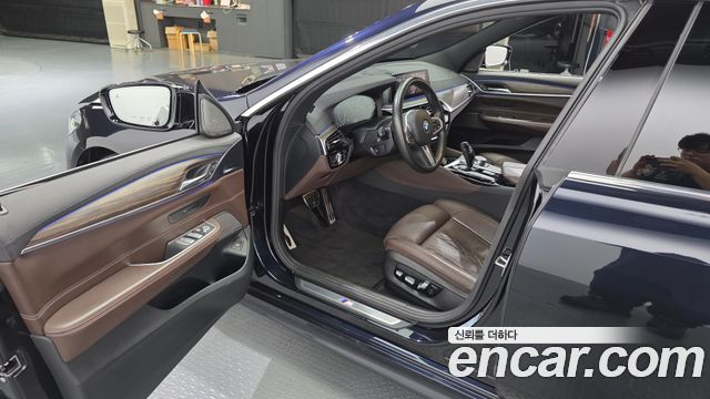 BMW 6 Series GT (G32) 640i xDrive M Sport 2019 — фото 10