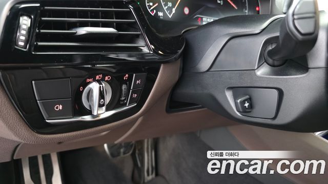 BMW 6 Series GT (G32) 640i xDrive M Sport 2019 — фото 14