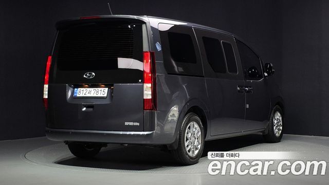 Hyundai Staria L3.5 Cargo 5-Seater Modern 2022 — фото 2