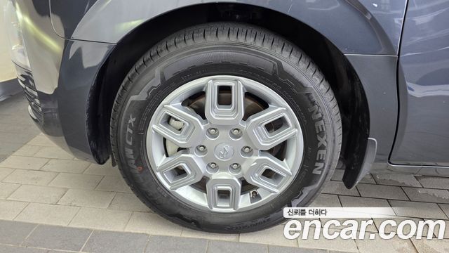 Hyundai Staria L3.5 Cargo 5-Seater Modern 2022 — фото 5