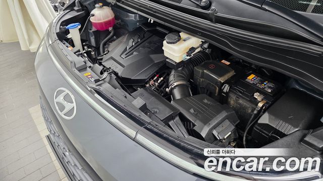 Hyundai Staria L3.5 Cargo 5-Seater Modern 2022 — фото 6