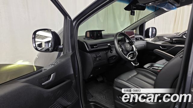 Hyundai Staria L3.5 Cargo 5-Seater Modern 2022 — фото 10