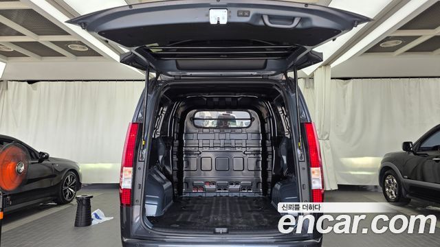 Hyundai Staria L3.5 Cargo 5-Seater Modern 2022 — фото 20