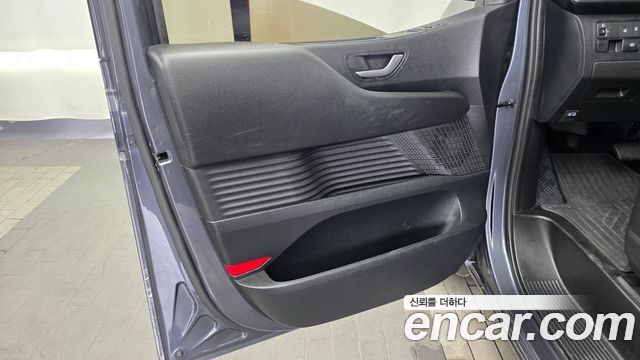 Hyundai Staria L3.5 Cargo 5-Seater Modern 2022 — фото 24
