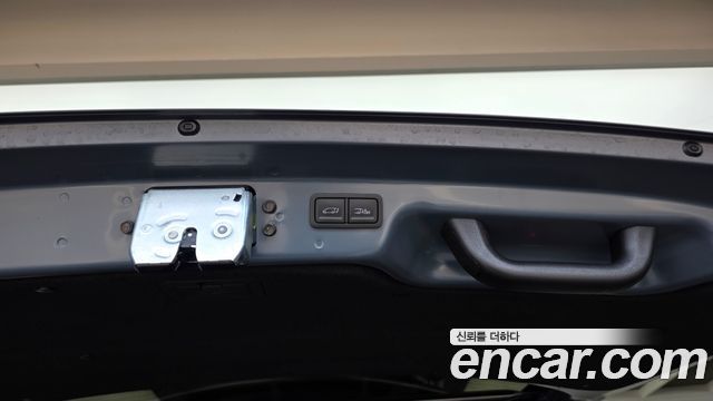 Hyundai Staria L3.5 Cargo 5-Seater Modern 2022 — фото 29