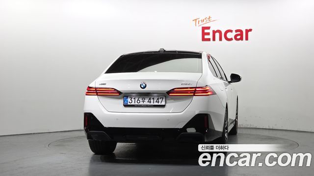 BMW 5 Series (G60) 530i xDrive M Sport 2026 — фото 4