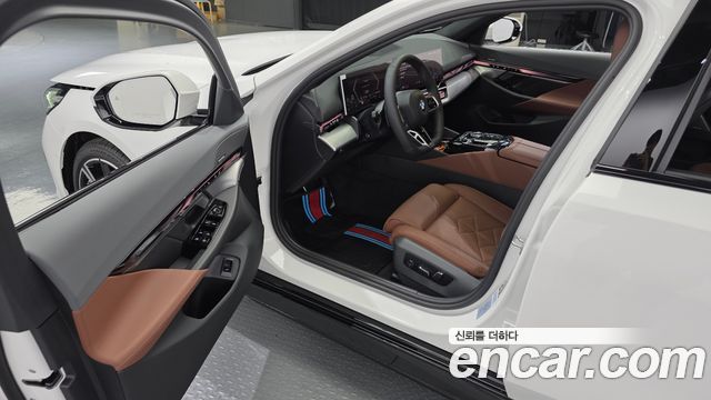 BMW 5 Series (G60) 530i xDrive M Sport 2026 — фото 10
