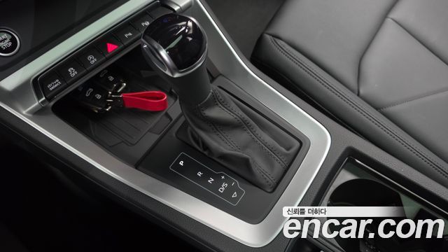 Audi Q3 (F3) 40 TFSI Quattro Premium 2025 — фото 9