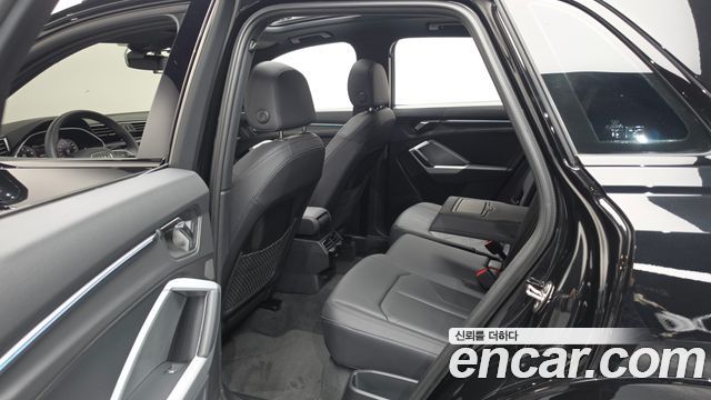Audi Q3 (F3) 40 TFSI Quattro Premium 2025 — фото 16