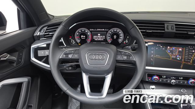 Audi Q3 (F3) 40 TFSI Quattro Premium 2025 — фото 17