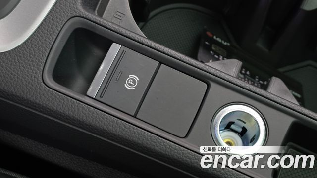 Audi Q3 (F3) 40 TFSI Quattro Premium 2025 — фото 23