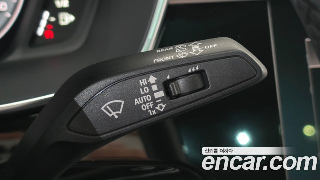 Audi Q3 (F3) 40 TFSI Quattro Premium 2025 — фото 34