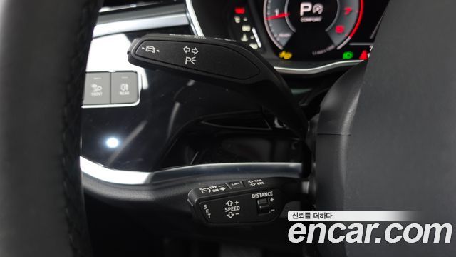 Audi Q3 (F3) 40 TFSI Quattro Premium 2025 — фото 35