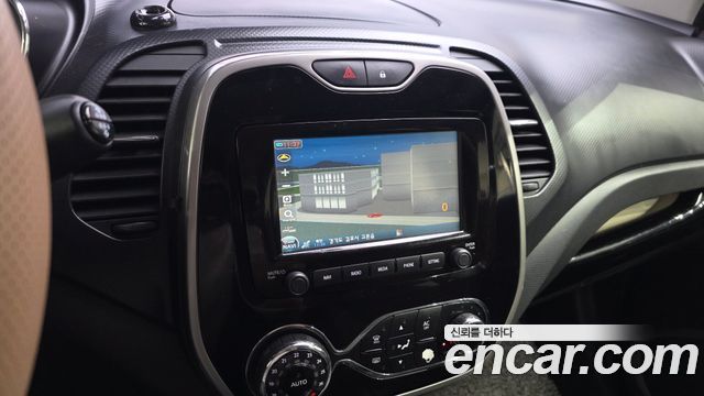 Renault Korea QM3 LE 2015 — фото 13