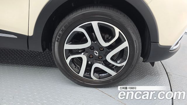 Renault Korea QM3 LE 2015 — фото 21