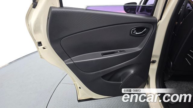 Renault Korea QM3 LE 2015 — фото 25