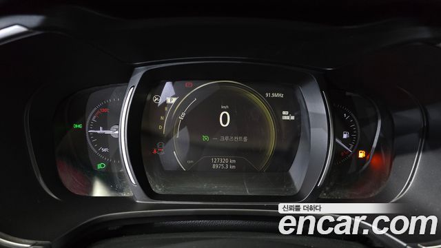 Renault Korea QM6 2.0 LPe LE Signature 2WD 2022 — фото 8