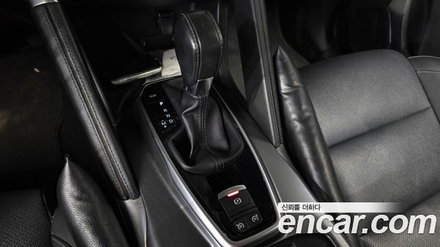 Renault Korea QM6 2.0 LPe LE Signature 2WD 2022 — фото 9