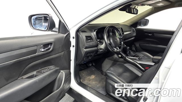 Renault Korea QM6 2.0 LPe LE Signature 2WD 2022 — фото 10