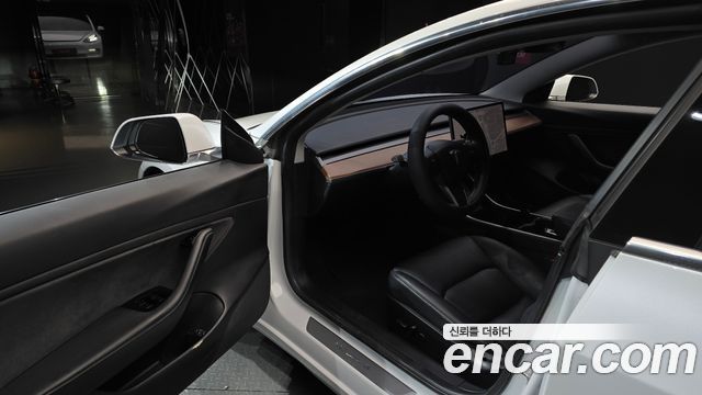 Tesla Model 3 Long Range AWD 2020 — фото 10
