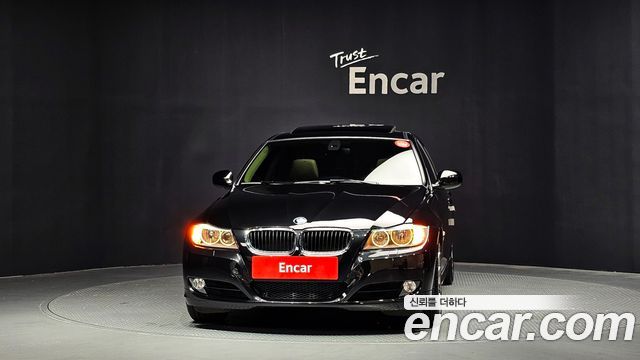 BMW 3 Series (E90) 328Xi Sedan 2011 — фото 3