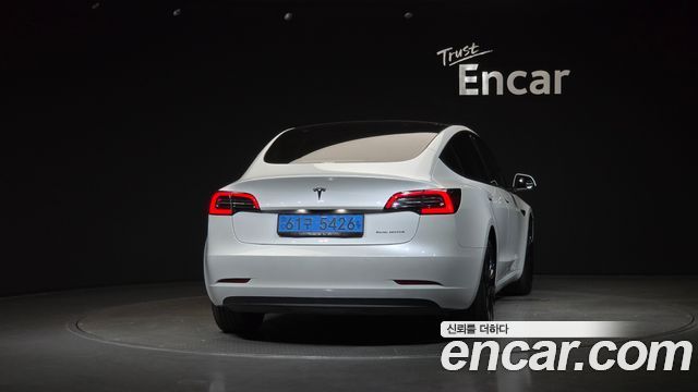 Tesla Model 3 Long Range AWD 2022 — фото 4
