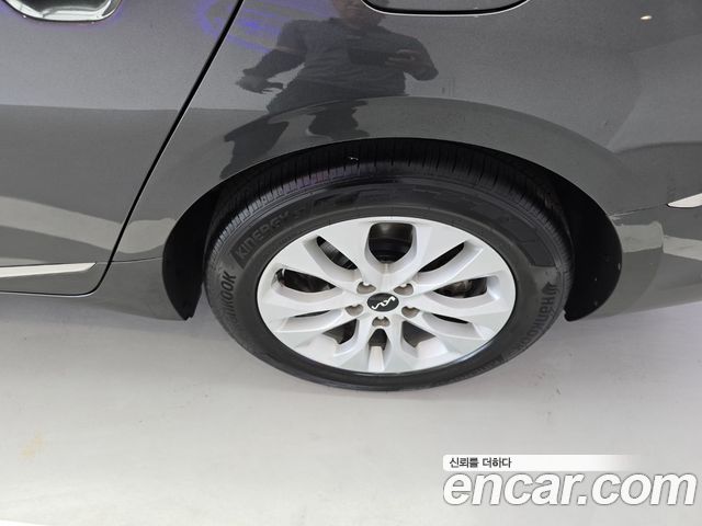 Kia K8 2.5 Gasoline 2WD Noblesse 2023 — фото 5