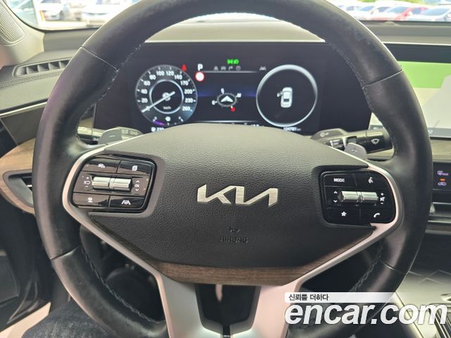 Kia K8 2.5 Gasoline 2WD Noblesse 2023 — фото 18