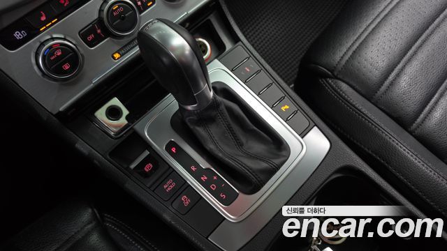 Volkswagen CC 2.0 TSI 2015 — фото 9