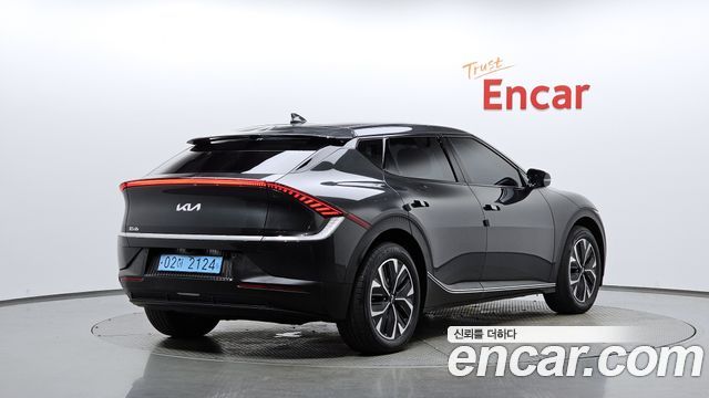Kia EV6 Standard Light 2024 — фото 2