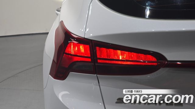 Hyundai Santa Fe Diesel 2.2 4WD Exclusive 2022 — фото 29