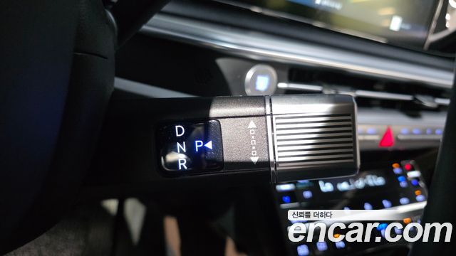 Hyundai Grandeur (GN7) 3.5 LPG 2WD Premium 2023 — фото 9