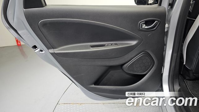 Renault Korea Zoe Intens Eco 2021 — фото 25