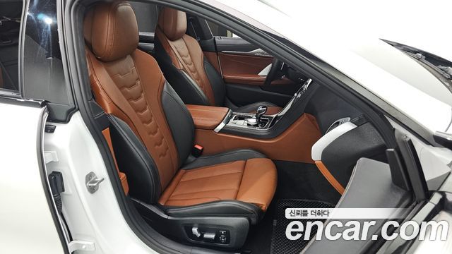 BMW 8 Series (G15) M850i xDrive Gran Coupe 2025 — фото 16