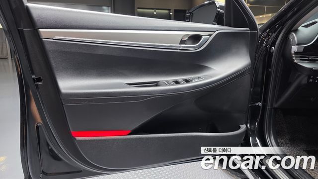 Hyundai Grandeur (IG) 3.3 Premium 2022 — фото 24