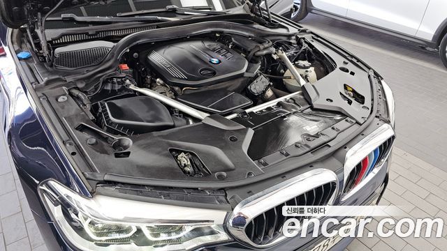 BMW 5 Series (G30) 520d xDrive M Sport Package Plus 2020 — фото 6
