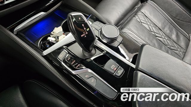 BMW 5 Series (G30) 520d xDrive M Sport Package Plus 2020 — фото 9
