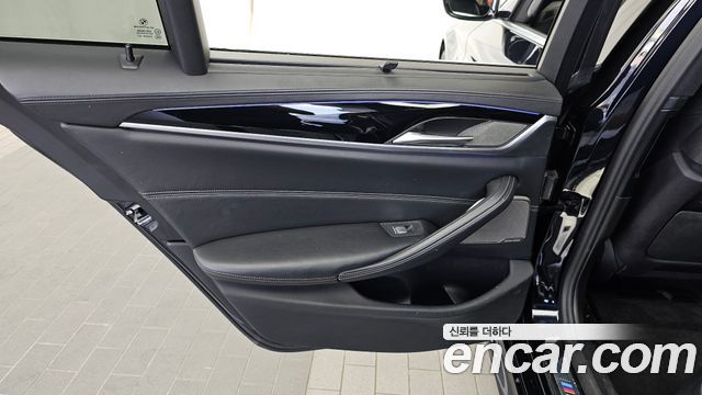 BMW 5 Series (G30) 520d xDrive M Sport Package Plus 2020 — фото 31