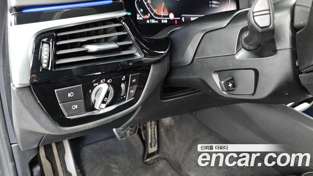 BMW 5 Series (G30) 520d xDrive M Sport Package Plus 2020 — фото 33