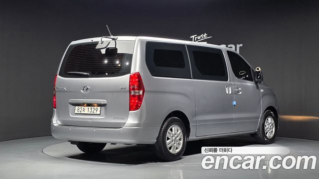 Hyundai Grand Starex Van 3-Seater Smart 2021 — фото 2