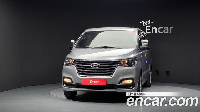 Hyundai Grand Starex Van 3-Seater Smart 2021 — фото 3