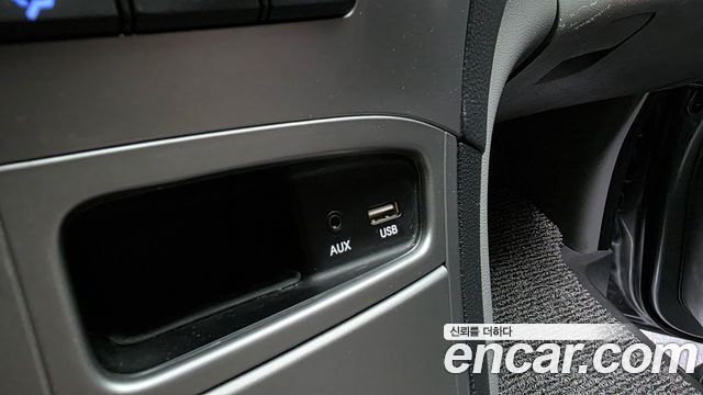Hyundai Grand Starex Van 3-Seater Smart 2021 — фото 15