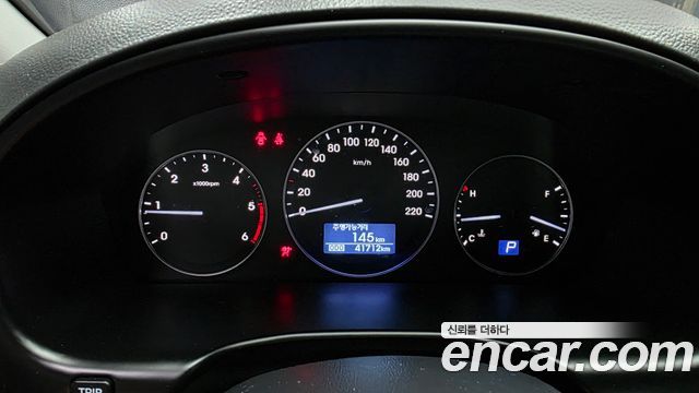 Hyundai Grand Starex Van 3-Seater Smart 2021 — фото 28