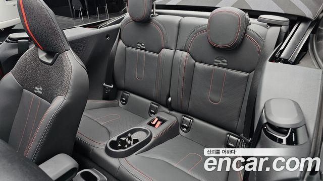 MINI Cooper S Convertible (IV) JCW 2025 — фото 12
