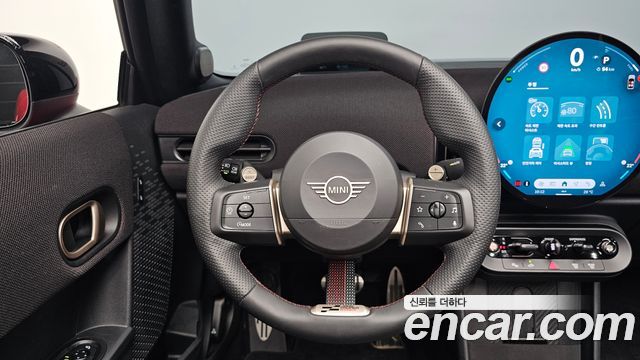 MINI Cooper S Convertible (IV) JCW 2025 — фото 13