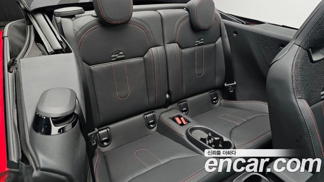 MINI Cooper S Convertible (IV) JCW 2025 — фото 26