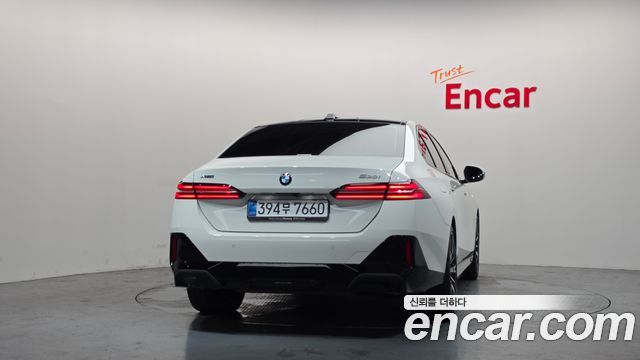 BMW 5 Series (G60) 530i xDrive M Sport 2025 — фото 4