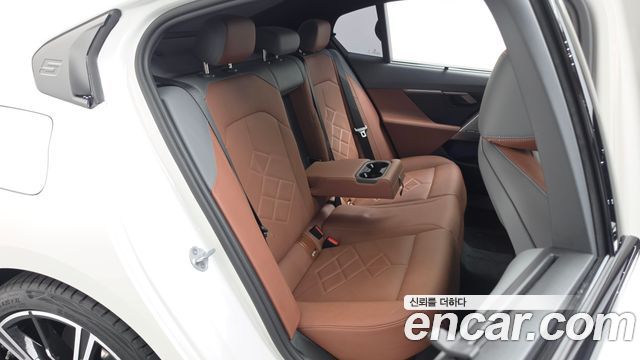BMW 5 Series (G60) 530i xDrive M Sport 2025 — фото 12